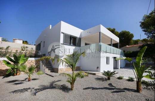 Gerenoveerde villa te koop 